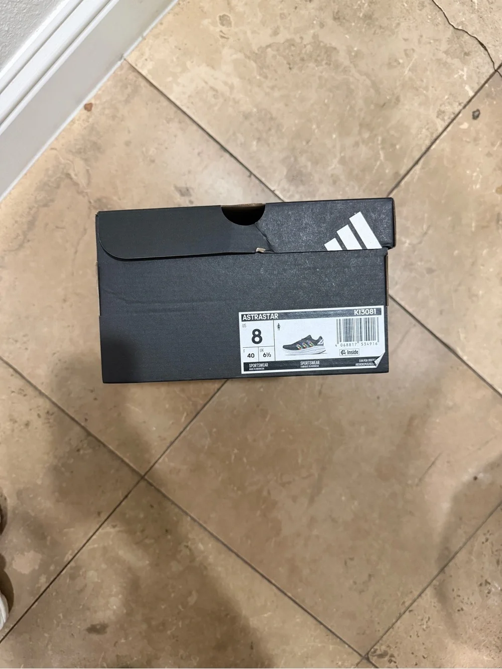 FIFA World Cup 2026 staff/volunteer shoes